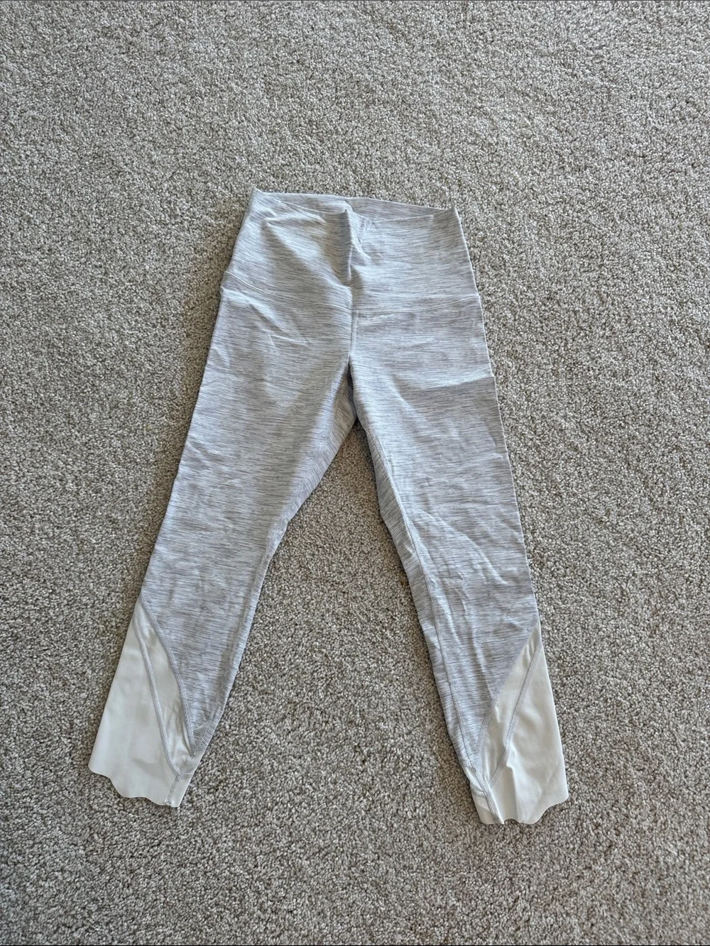 Lululemon Wunder Under Scalloped Hem High-Rise Crop 23